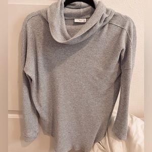 aritzia tna sweater